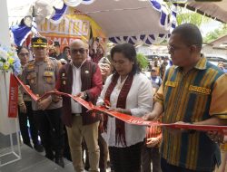 Gubernur NTT Launching NTT Mart di Lembata, Perkuat Ekonomi Kerakyatan dan Produk Lokal